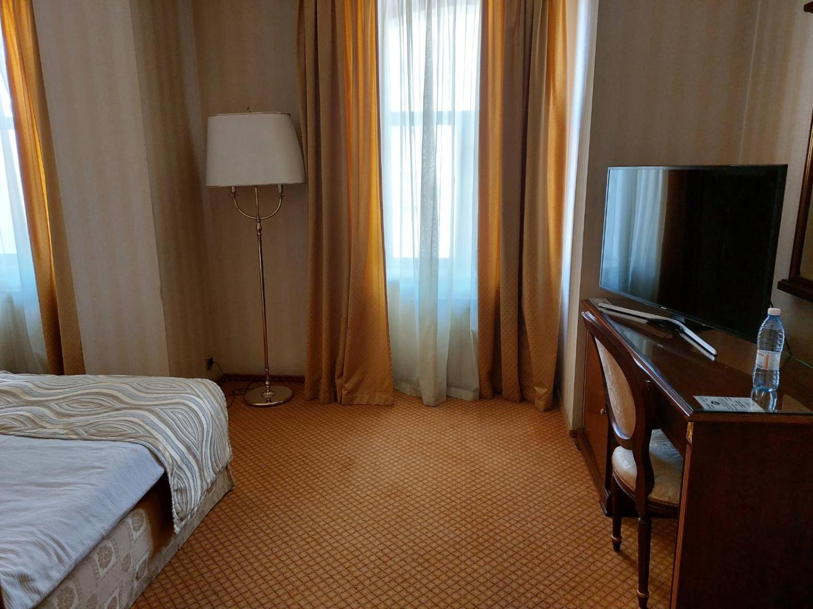 Hotel Optima Collection Podil Plaza Kiew Exterior foto