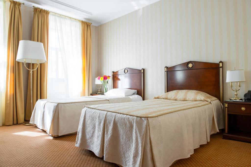 Hotel Optima Collection Podil Plaza Kiew Exterior foto