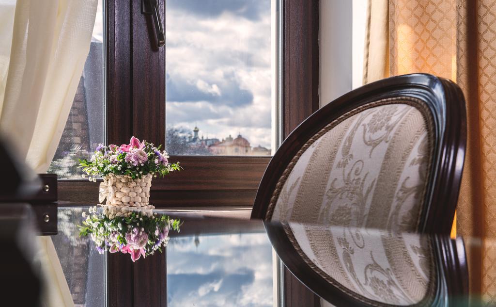 Hotel Optima Collection Podil Plaza Kiew Exterior foto